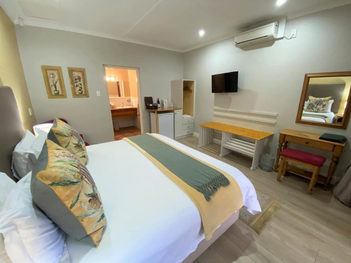 88 Baron Van Reede Guesthouse Oudtshoorn Dış mekan fotoğraf