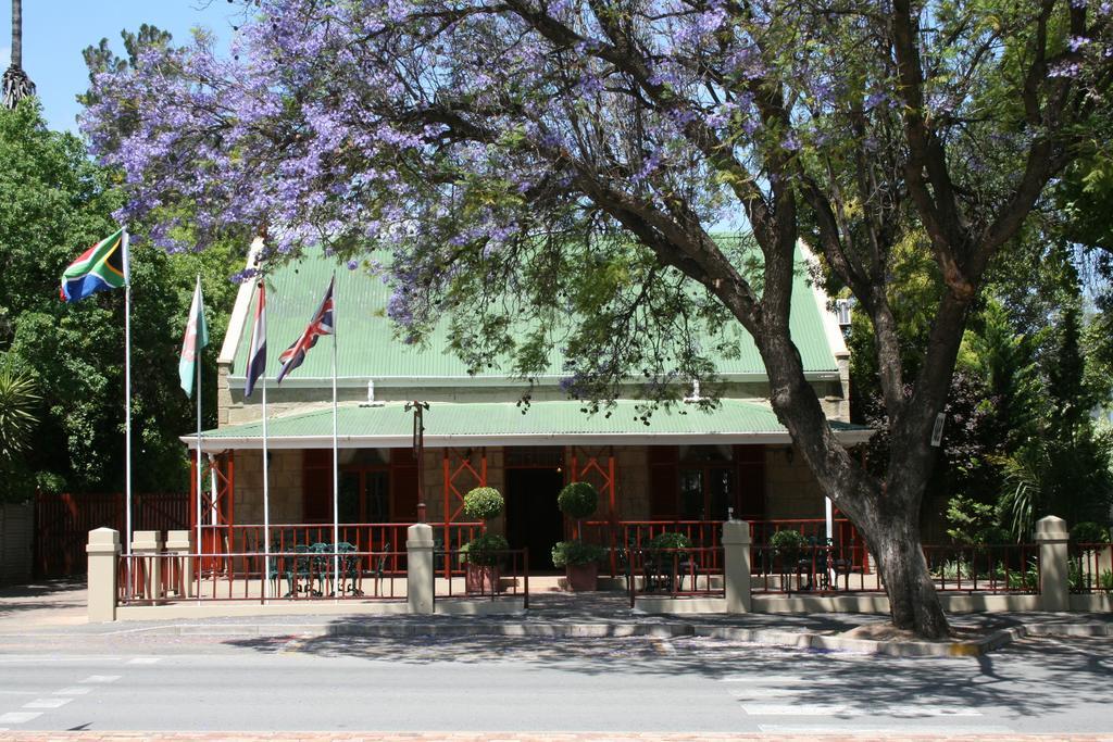 88 Baron Van Reede Guesthouse Oudtshoorn Dış mekan fotoğraf