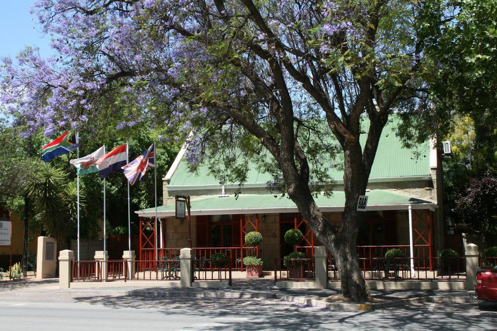 88 Baron Van Reede Guesthouse Oudtshoorn Dış mekan fotoğraf